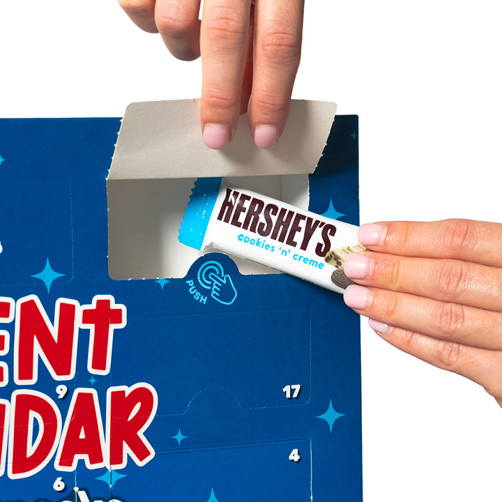 Miniatur-Adventskalender, Schachtel mit 24 snack Überraschungs-Süßigkeiten im Mini-Format 