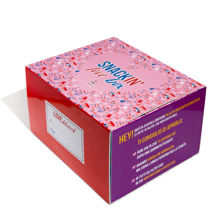 Snackin' Love Box, Schachtel mit 40 süßen, salzigen Produkten und Getränken 